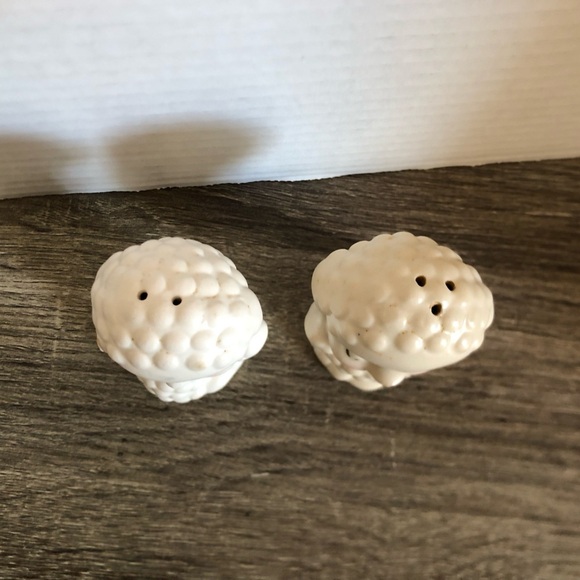 Vtg Poodle Salt and Pepper Shakers - Picture 4 of 12